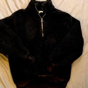 Women’s Express black Sherpa.